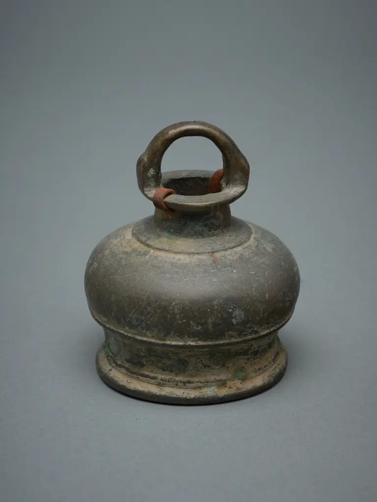 Afghanistan bronze/iron bell Image 1++